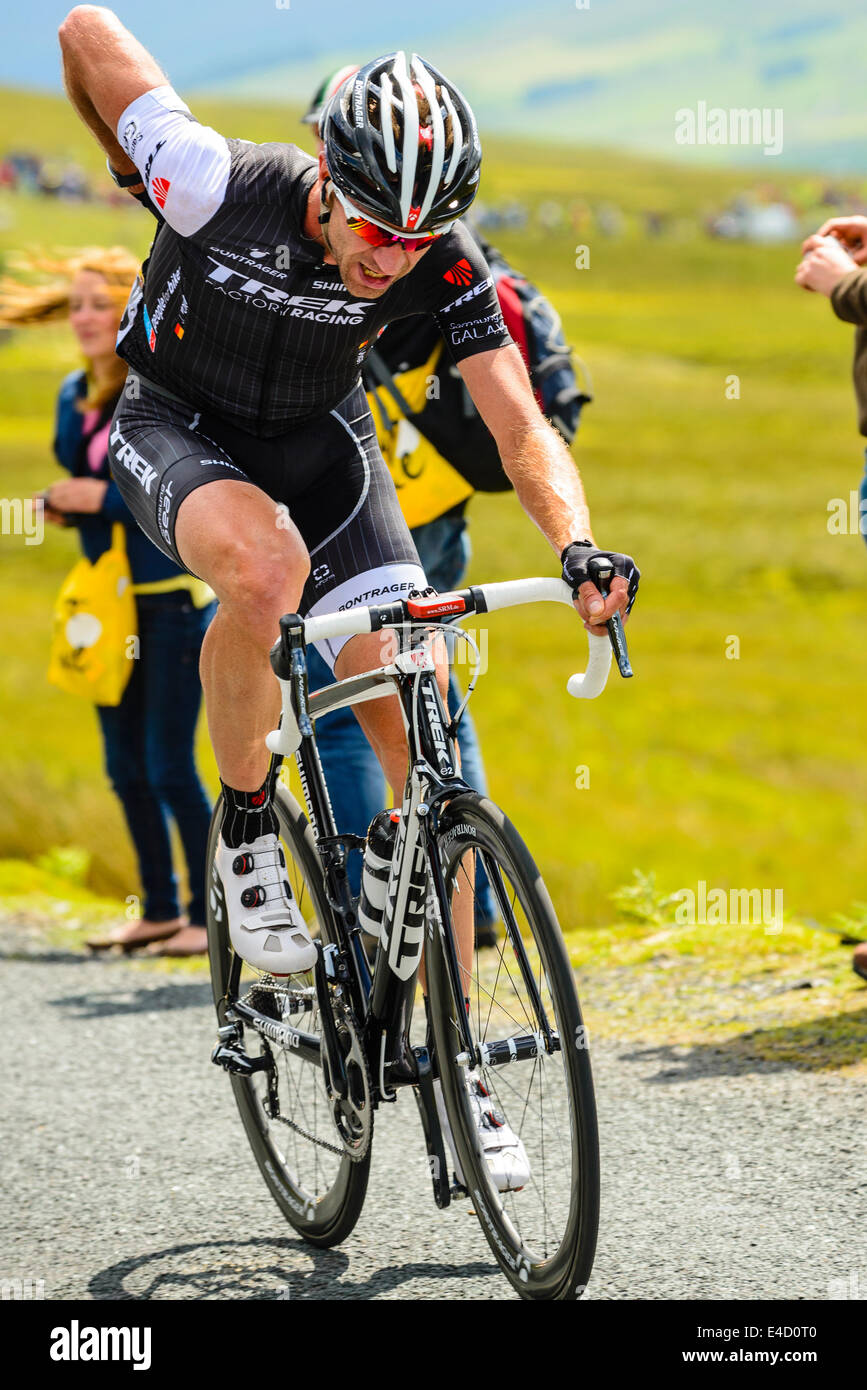 Jens Voigt von Trek Factory Racing führt über Buttertubs Pass auf Stufe 1 der Tour de France 2014 in North Yorkshire Stockfoto