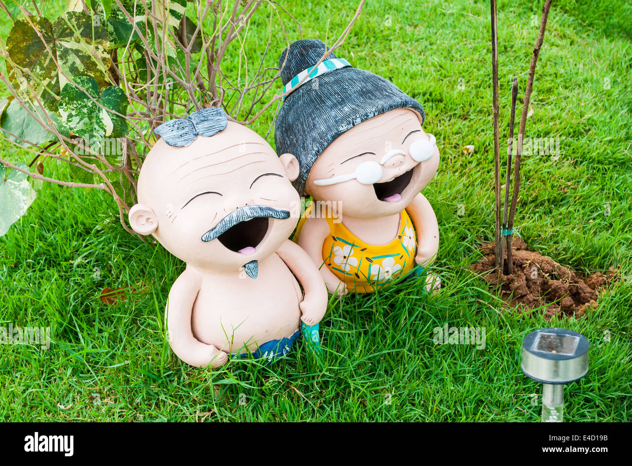 Opa Oma gebacken Clay Puppe. Stockfoto