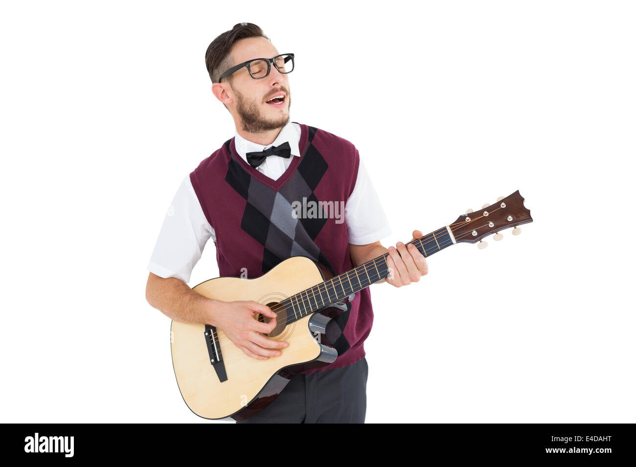 Geeky Hipster Gitarre spielen und singen Stockfoto