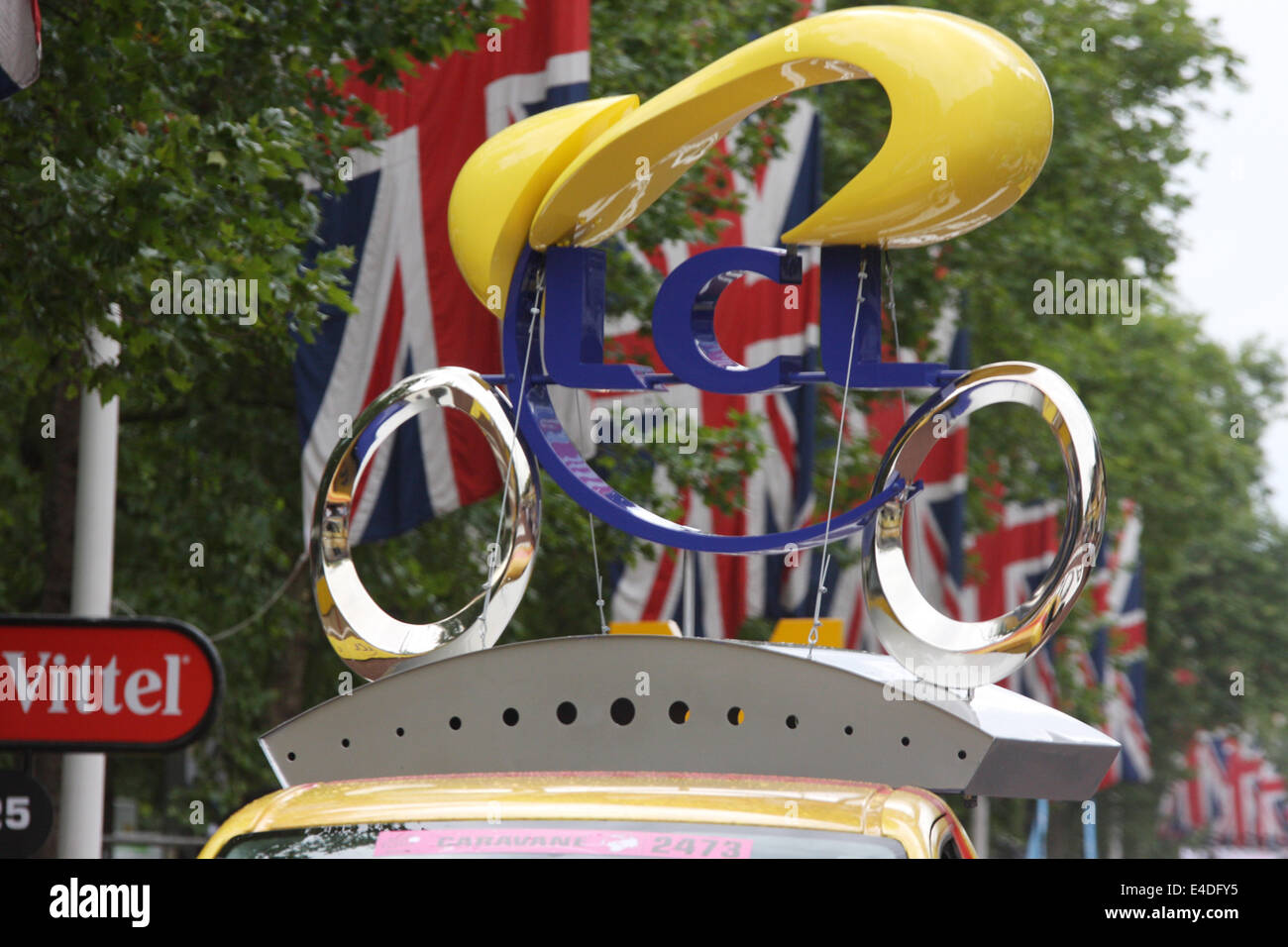 Offizieller Sponsor LCL auf der dritten Stufe Cambridge nach London in 2014 Tour De France Stockfoto