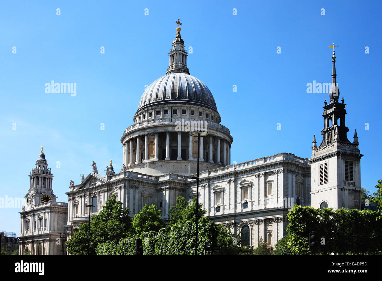St. Pauls Cathedral in London, UK, gebaut nach dem großen Brand von London 1666, ist Christopher Wrens Meisterwerk Stockfoto