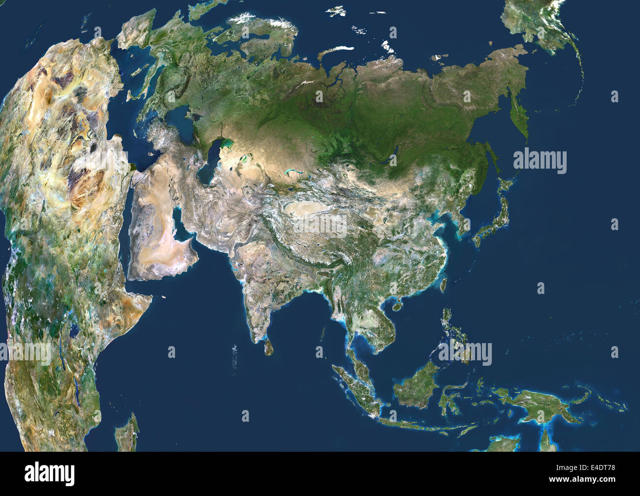 Asien, Echtfarben-Satellitenbild. Asien. Echtfarben-Satellitenbild Mittelpunkt Asiens, mit fast ganz Afrika (unten links) und Stockfoto