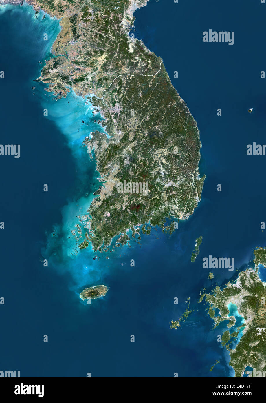 Südkorea, Asien, Echtfarben-Satellitenbild mit Rand. Satellitenansicht von Südkorea (mit Rand). Dieses Bild wurde erstellt Stockfoto