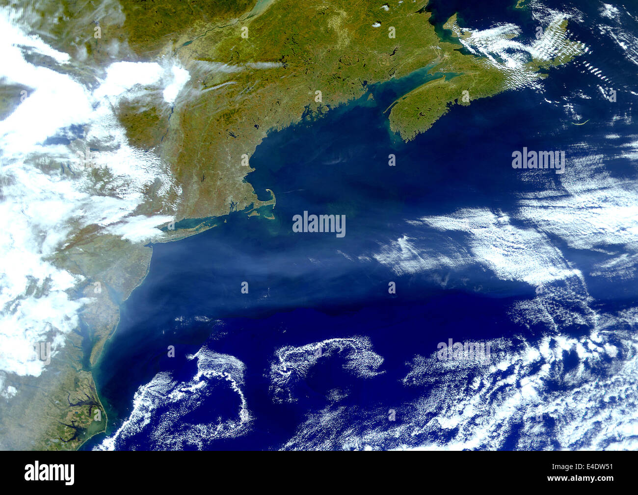 Golfstrom, östlich von Nord-Amerika, wahre Farbe Satellitenbild. Vor der nordamerikanischen Küste gehört der Süden des Golfs Str Stockfoto