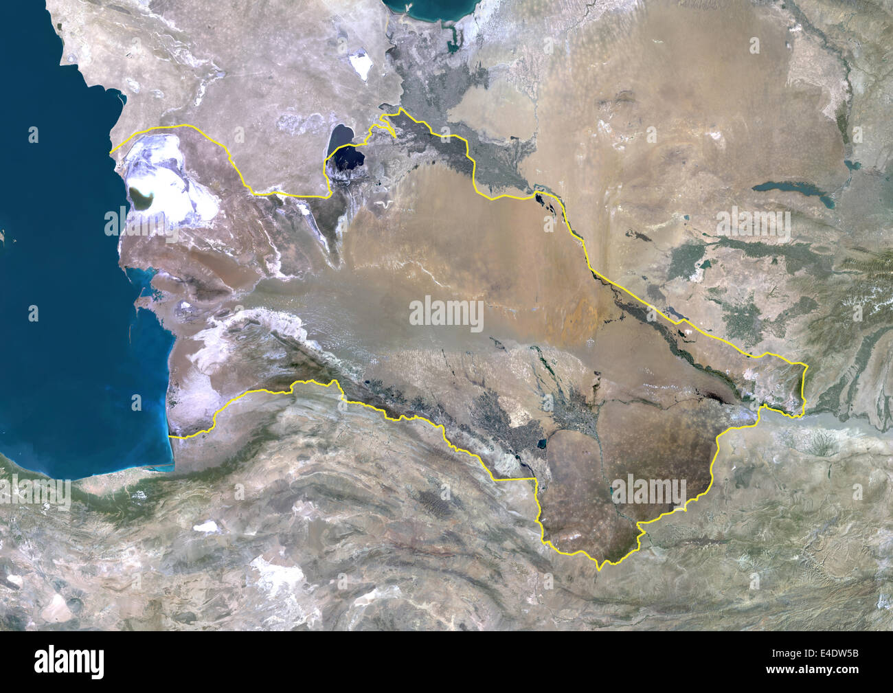 Turkmenistan, Asien, Echtfarben-Satellitenbild mit Rand und Maske. Satellitenansicht von Turkmenistan (mit Rand und Maske). Thi Stockfoto