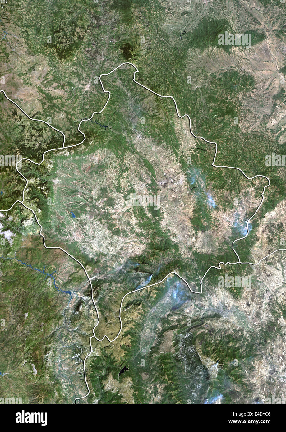 Kosovo, Echtfarben-Satellitenbild mit Rand Stockfoto