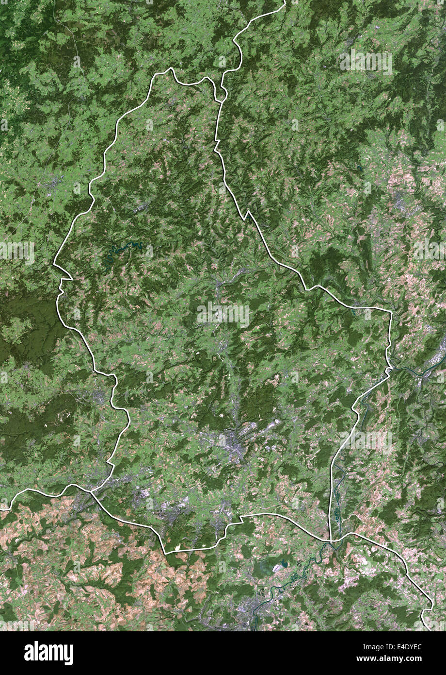 Luxemburg, Echtfarben-Satellitenbild mit Rand Stockfoto