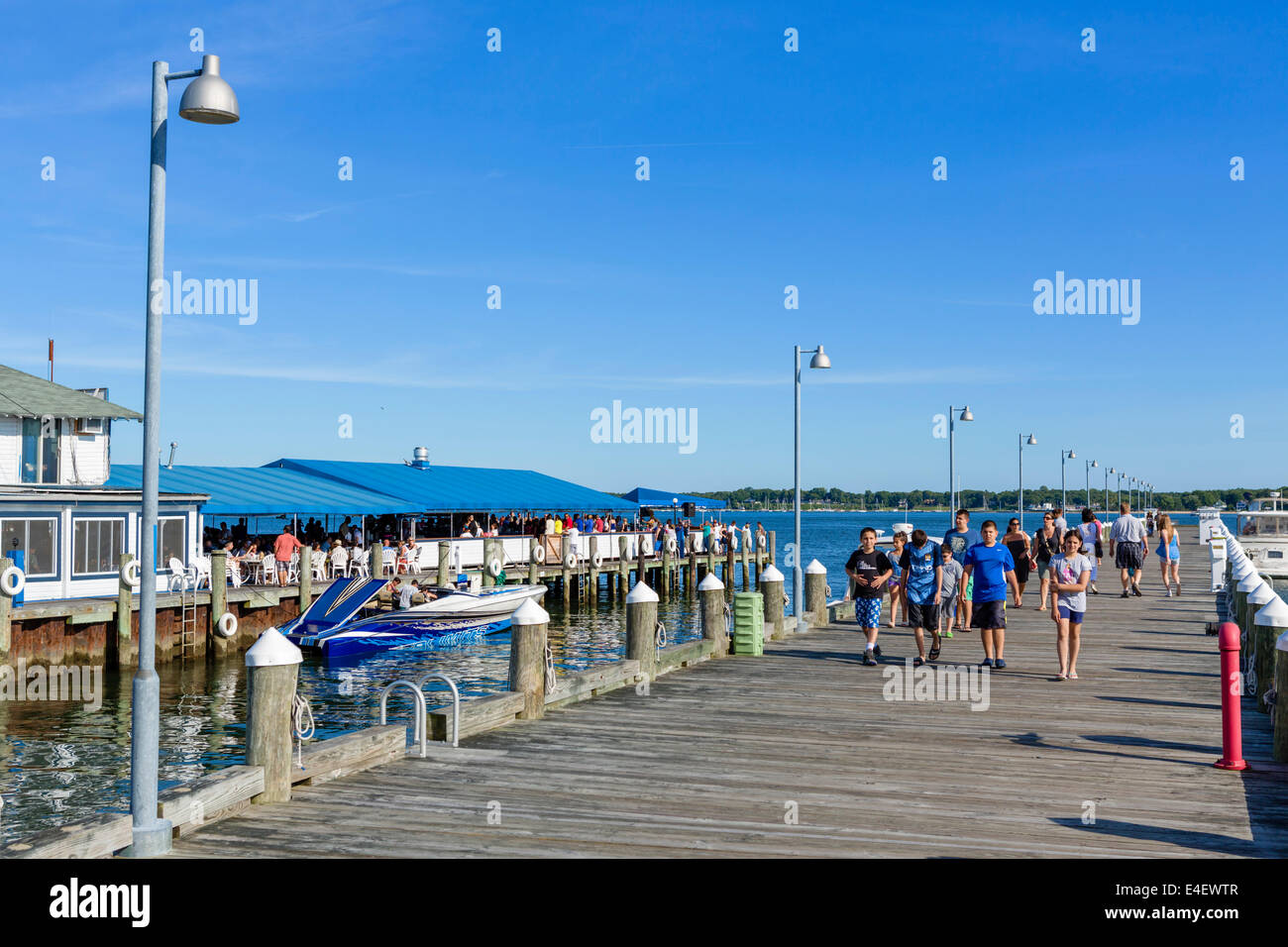 Uferpromenade in das Dorf Greenport, Suffolk County, Long Island, NY, USA Stockfoto
