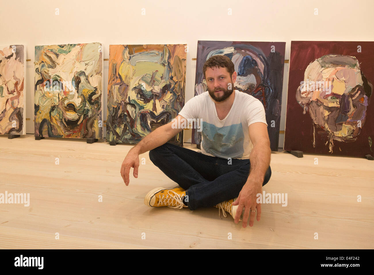 Australische Künstler Ben Quilty in der Saatchi Gallery, London Stockfoto