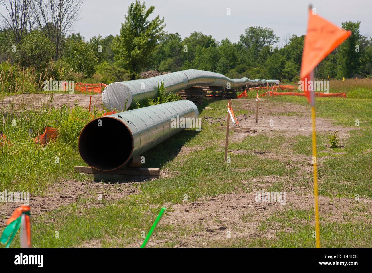 Marysville, Michigan - Bau einer Pipeline, Sande Öl aus Kanada zu tragen. Stockfoto