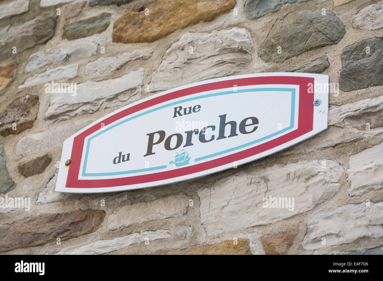 Rue du Porche Zeichen, Altstadt von Quebec, Quebec Stadt Quebec, Kanada. Québec (Stadt) ist die älteste ständig bewohnte Stadt in Nord Ameri Stockfoto