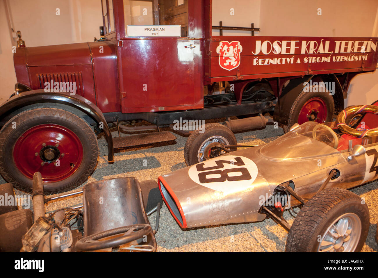 Auto Museum für alte Autos, Terezin, Tschechische Republik Europa Stockfoto