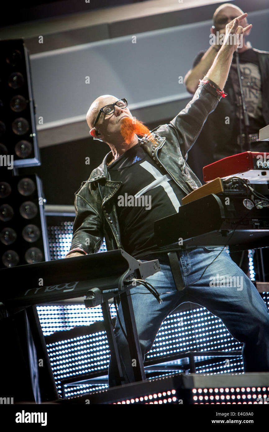 Mailand, Italien. 9. Juli 2014. Die italienischen Rock star VASCO ROSSI führt live im Stadio San Siro während "Live Kom 2014" Credit: Rodolfo weitertransferiert/Alamy Live News Stockfoto