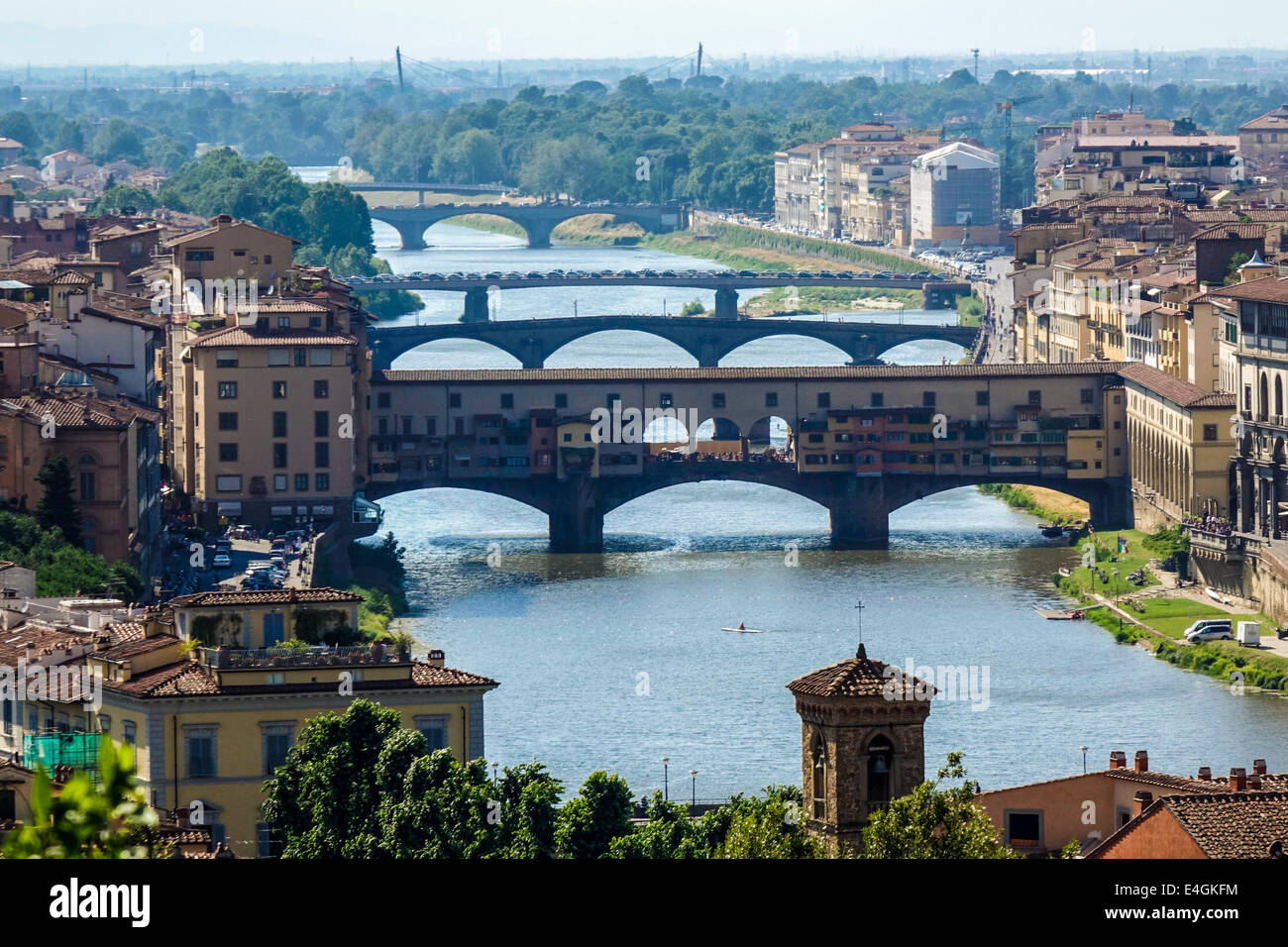 Blick vom Piazzale Michelangolo in der Altstadt mit Ponte Vecchio, Florenz, Provinz Florenz, Toskana, Italien, Europa Stockfoto