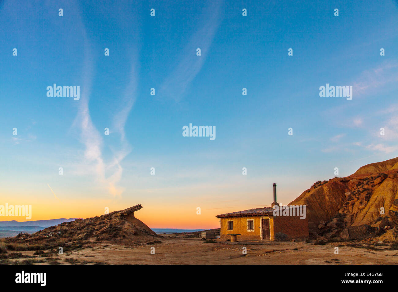 Ein kleines Haus am Bardenas Reales Stockfoto