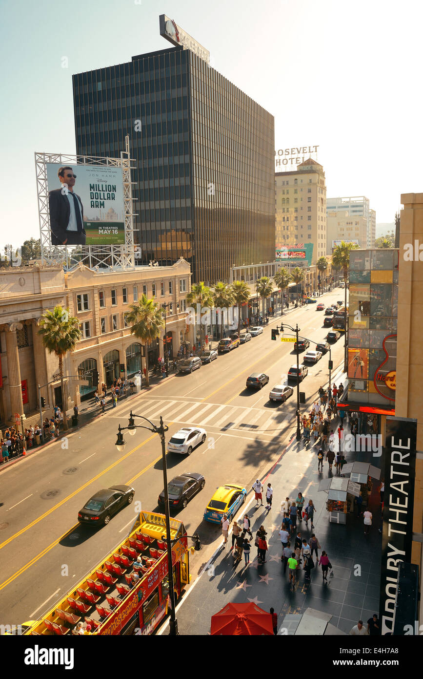 Los Angeles, CA - Mai 18: Hollywood Street View bei 18. Mai 2014 in Los Angeles. Die Heimat des weltweit berühmten Filmindustrie entwickelte begann als eine kleine Gemeinde, Stockfoto