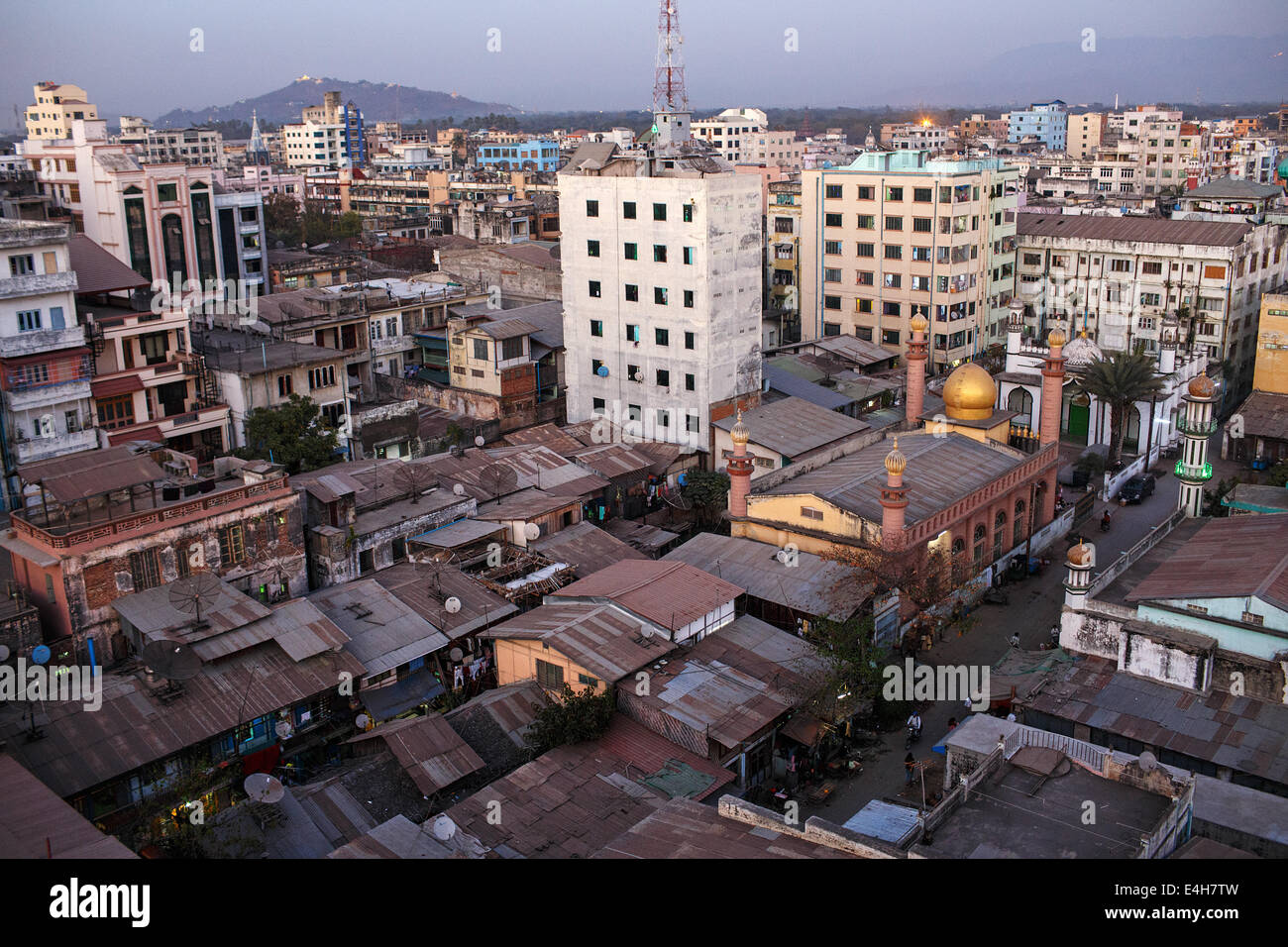 Die Skyline des Stadtzentrums von Mandalay, Myanmar (Burma) Stockfoto