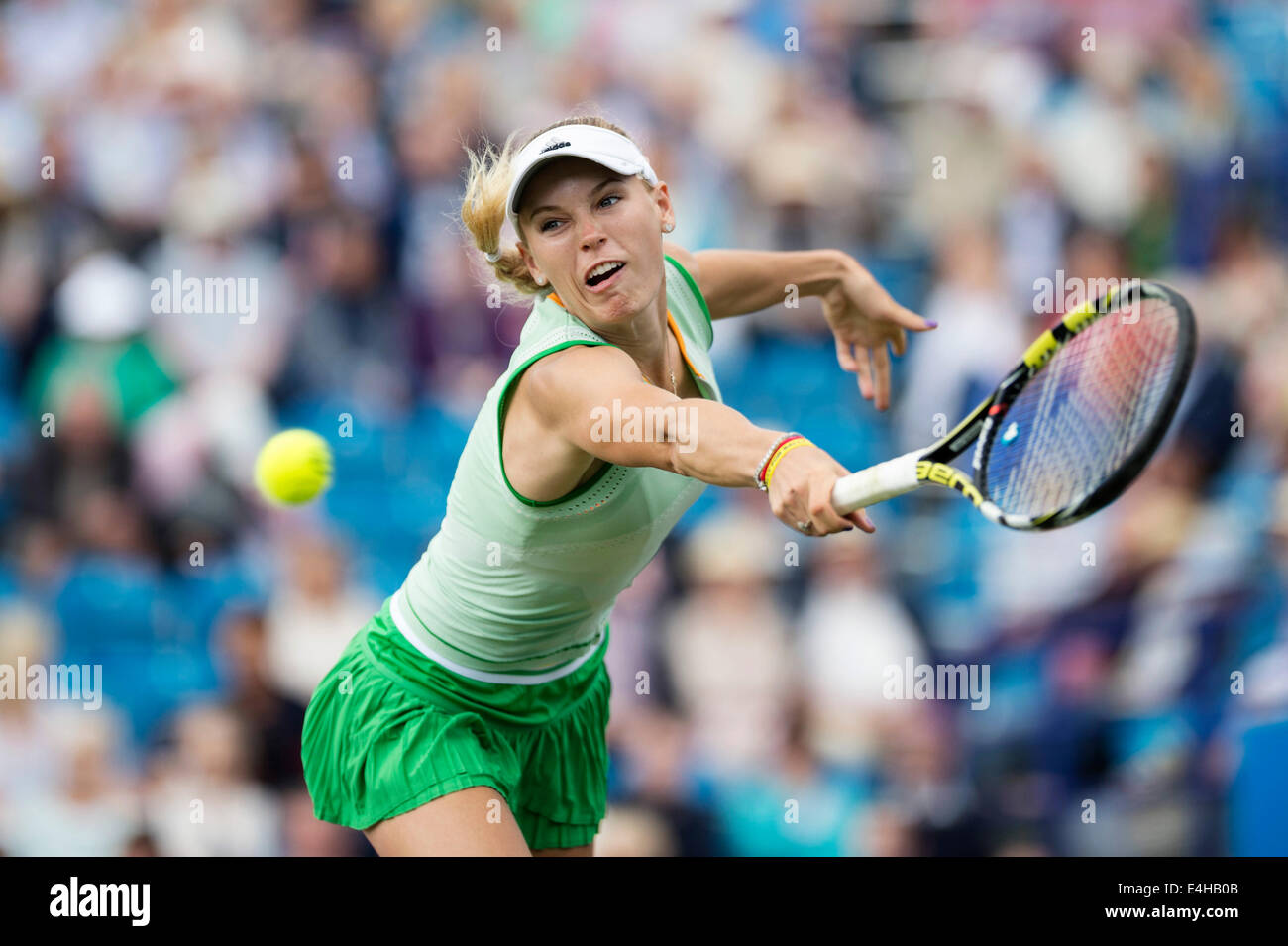 AEGON International 2014 - übergab Caroline Wozniacki aus Dänemark in Aktion spielen einzelne Rückhand Stockfoto