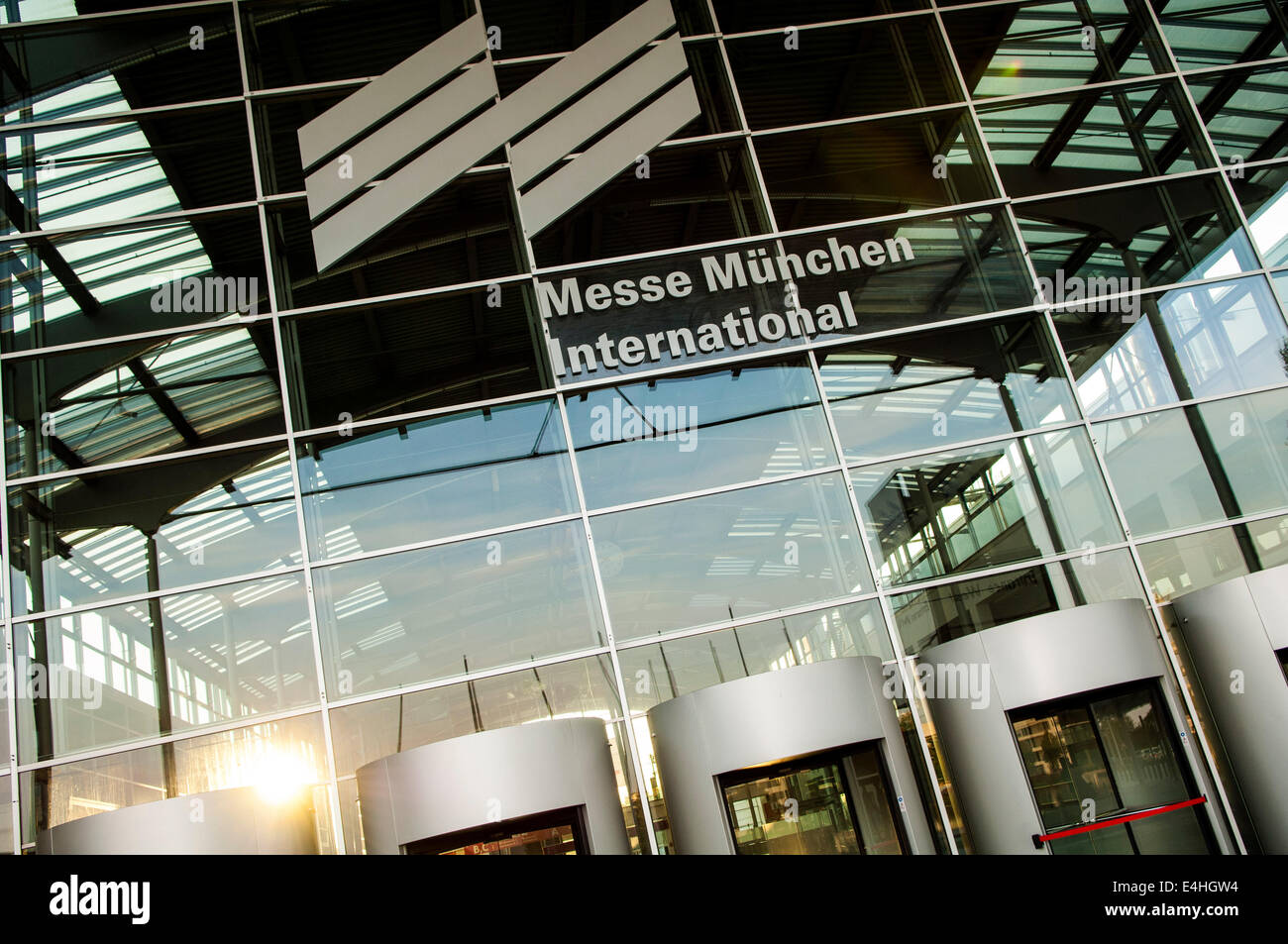 Eingang der Messe München International, Riem, München, Deutschland Stockfoto