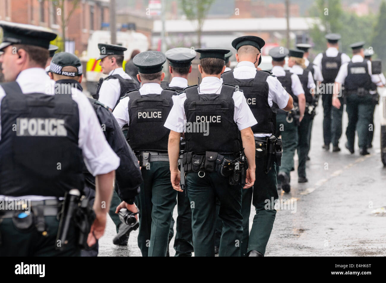 Belfast, Nordirland. 12. Juli 2014 - gehen eine große Anzahl von PSNI Offiziere in Linie. Bildnachweis: Stephen Barnes/Alamy Live-Nachrichten Stockfoto