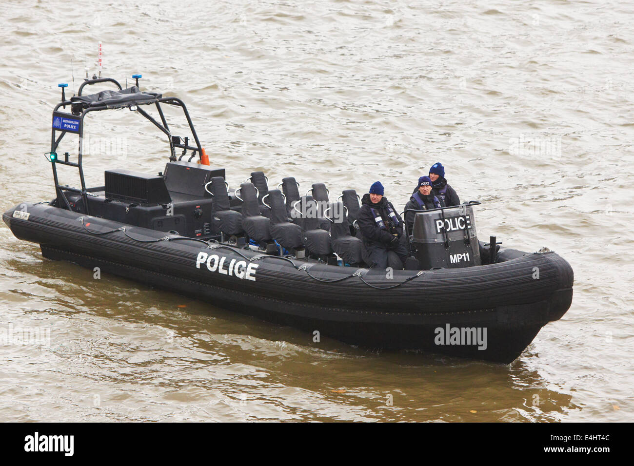 Polizei Festrumpfschlauchboot oder Rippe an der Themse in London Stockfoto