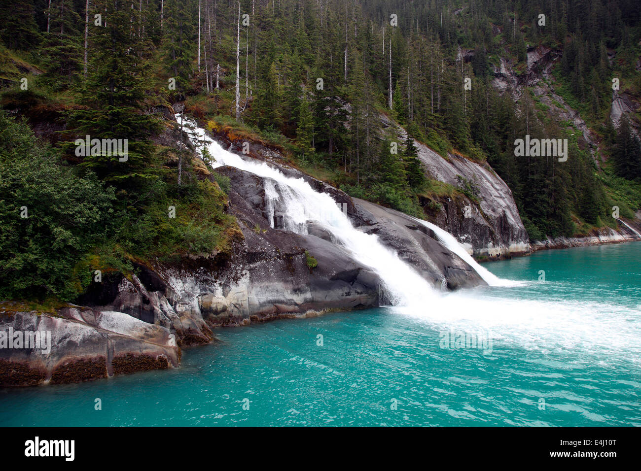Wasserfall im Tracy Arm Fjord Alaska Stockfoto