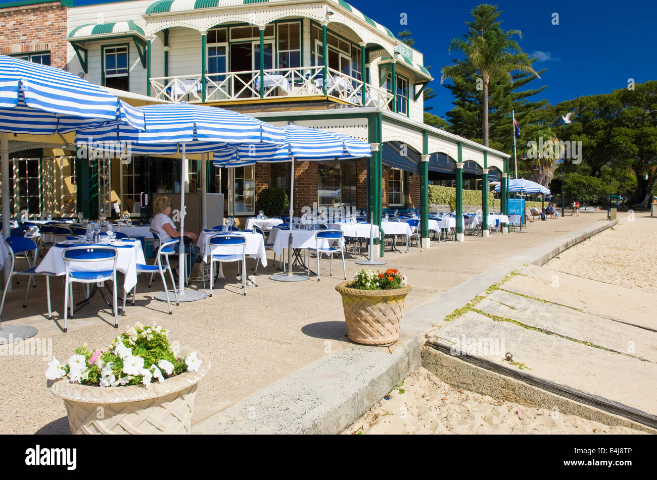 Watsons Bay Vaucluse Strand an einem klaren sonnigen Tag. Anzeigen von Doyles auf das Beach restaurant Stockfoto