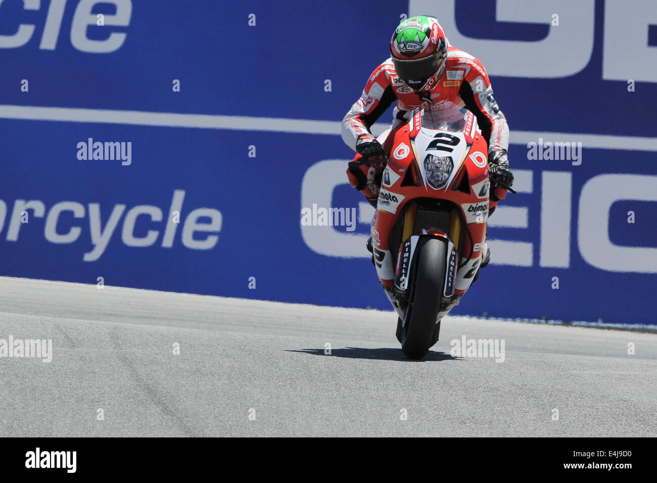 Monterey, Kalifornien, USA. 12. Juli 2014. Bimota Alstare Teamfahrer CHRISTIAN IDDON von England (#2) konkurriert in der Superpole während der Laguna Seca 9. Runde der FIM World Superbike Championship Tour. Bildnachweis: Scott Beley/ZUMA Wire/ZUMAPRESS.com/Alamy Live-Nachrichten Stockfoto