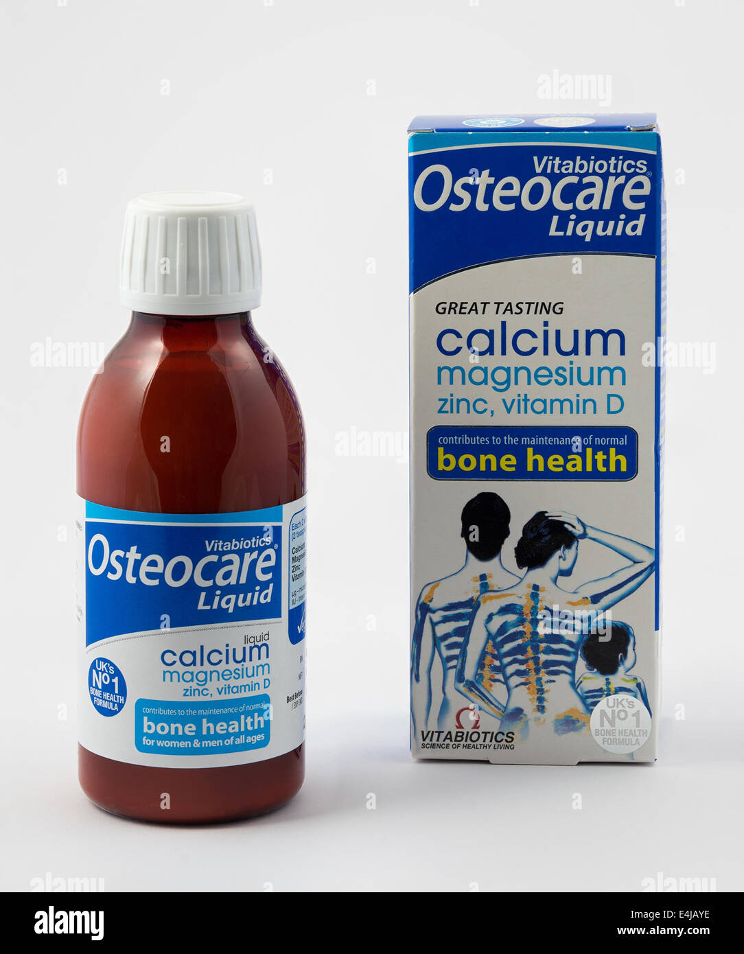 Vitabiotics Osteocare Flüssigkeit, eine über das Zähler-Pflegemittel für Gelenk und Knochengesundheit Stockfoto