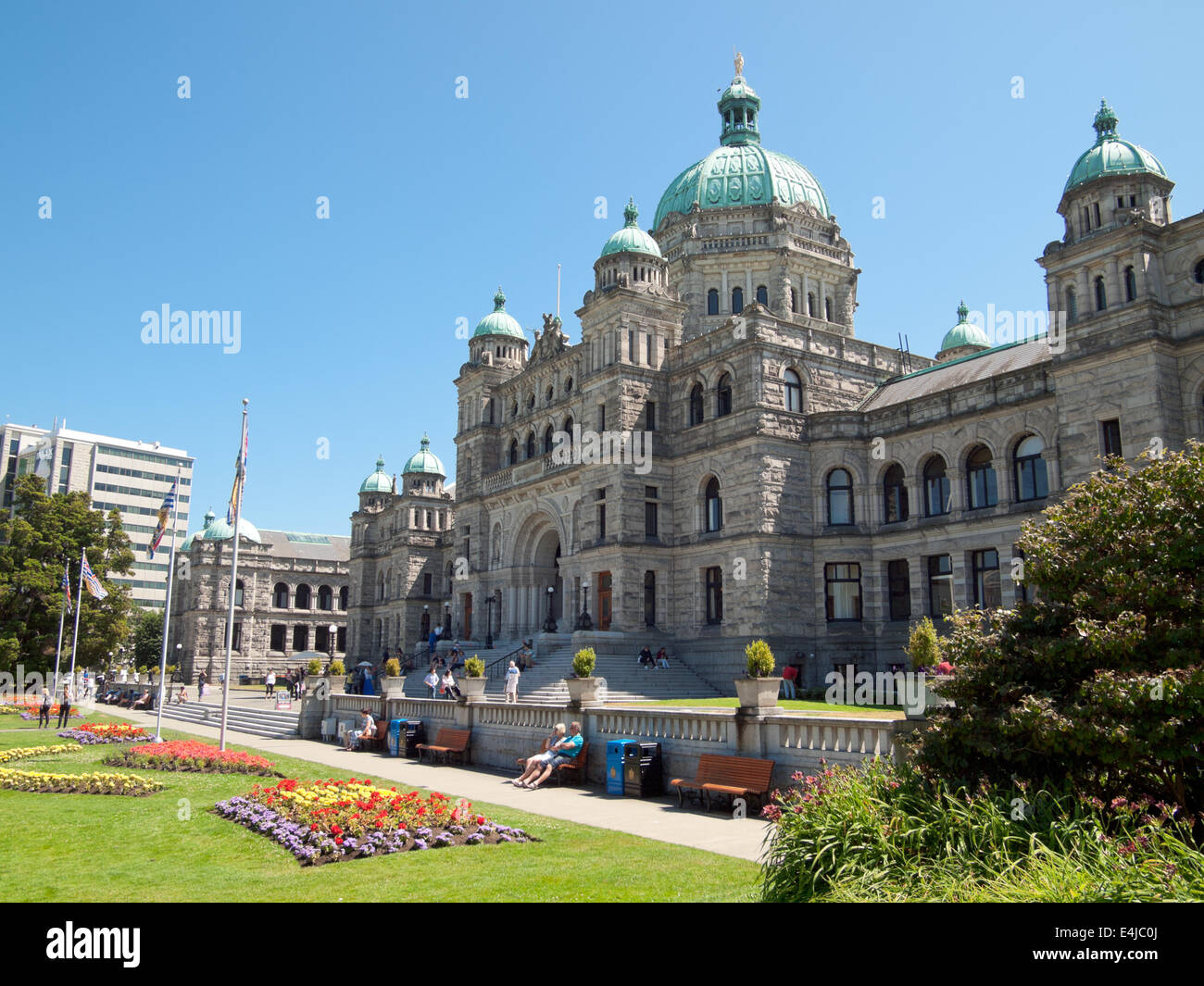 Ein Blick auf die British Columbia Parlamentsgebäude an einem Sommertag. Victoria, British Columbia, Kanada. Stockfoto