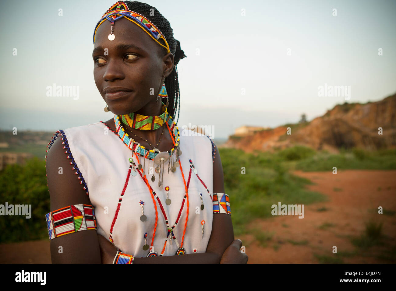 Porträt des jungen Massai Frau in Ostafrika. Stockfoto
