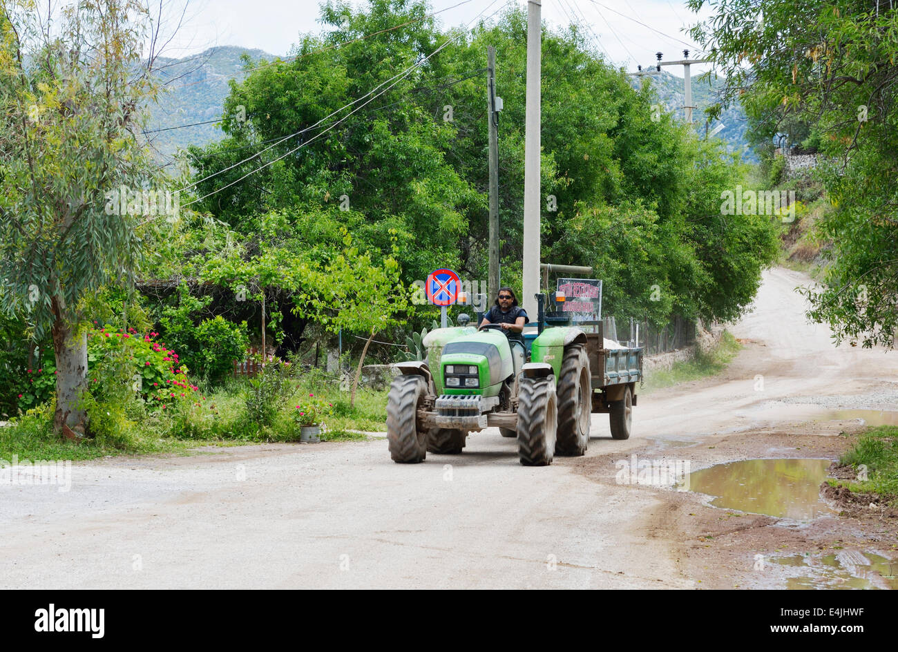 Traktoranhänger, Selimiye, Türkei 140418 60856 Stockfoto