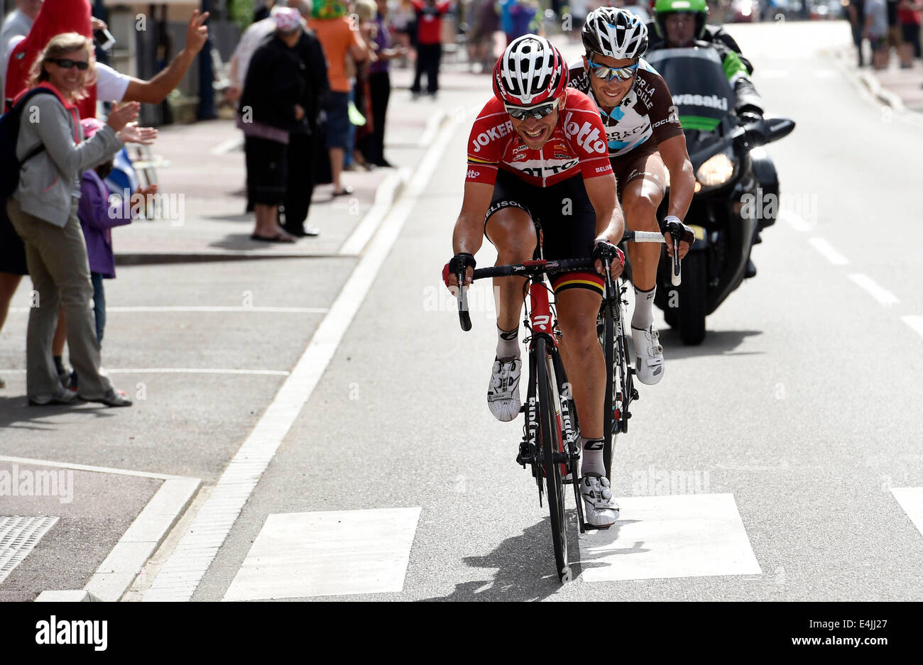 Tour de France Etappe neun. 13. Juli 2014. Gerardmer nach Mulhouse, Frankreich. Tour de France Cycling Tour, Stufe 9. Tony GALLOPIN FRA Lotto Belisol - Matteo MONTAGUTI von AG2R La Mondiale Credit: Action Plus Sport Bilder/Alamy Live News Stockfoto