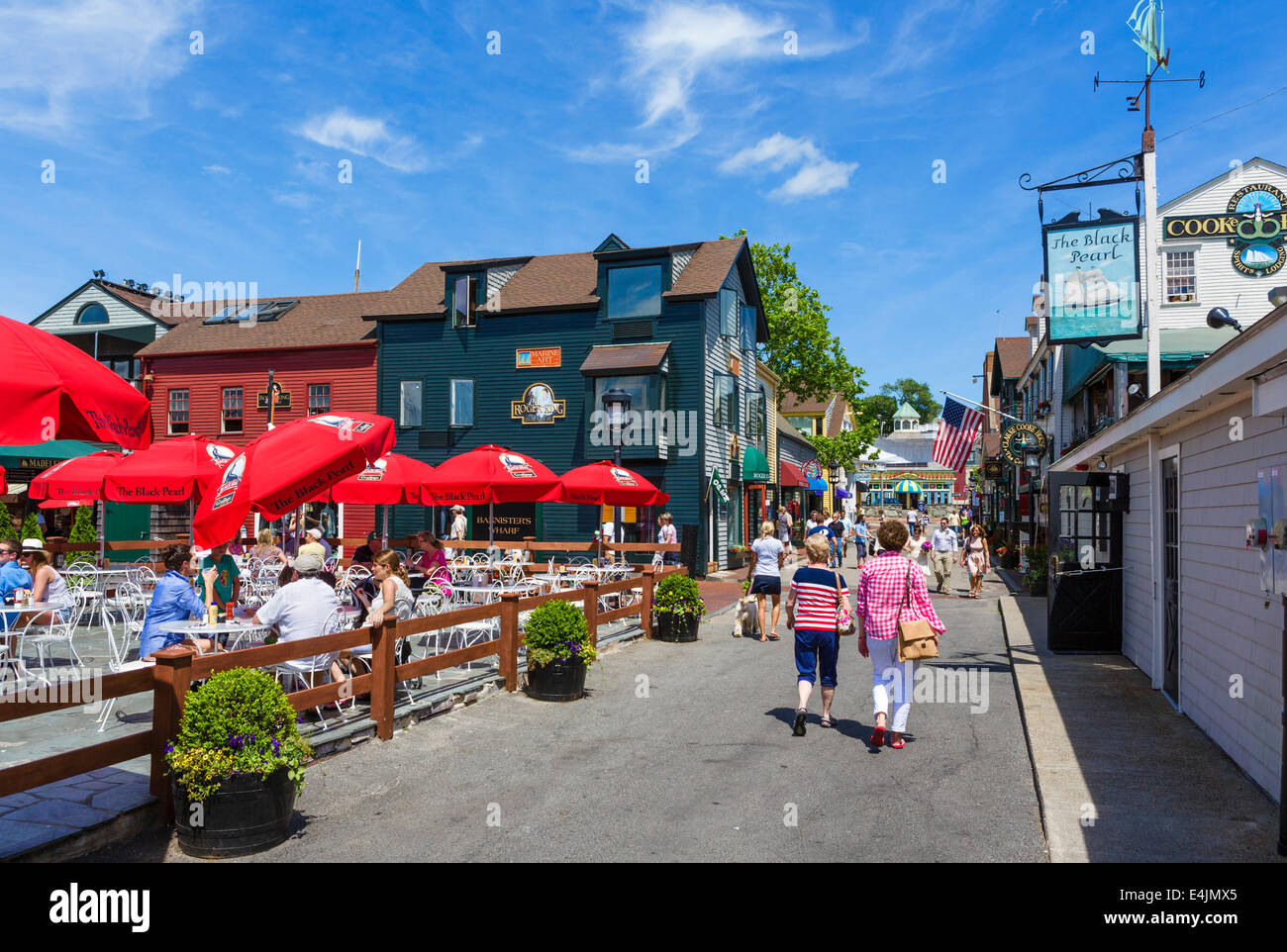 Cafés, Bars, Geschäfte und Restaurants am Kai des Bannister, Newport, Rhode Island, USA Stockfoto