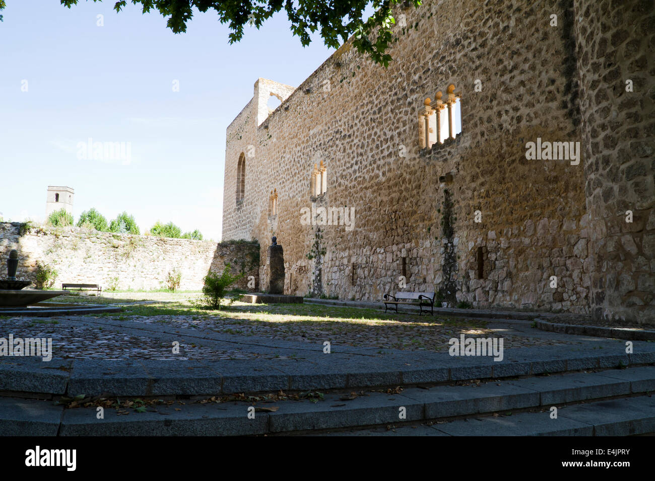 Piedra Bermeja Burg, In S. XII wurde befestigten Palast der Feudalherren, die eher wie der Krieger. Stockfoto