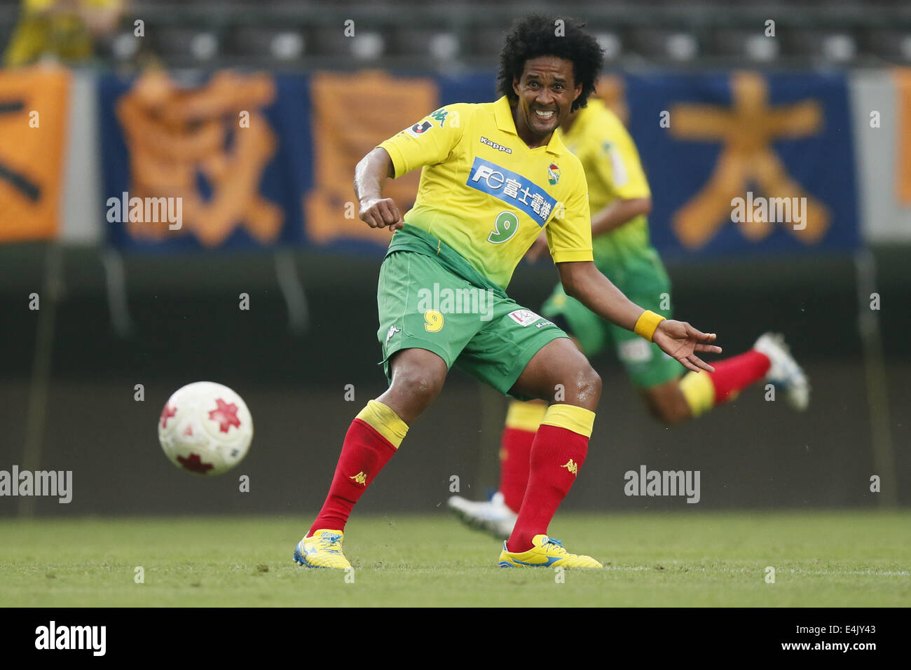 Kempes (JEF), 13. Juli 2014 - Fußball: die 94nd des Kaisers Cup match zwischen JEF United Ichihara Chiba 3-2 AC Nagano Parceiro Fukuda Denshi Arena, Chiba, Japan. © SHINGO ITO/AFLO SPORT/Alamy Live-Nachrichten Stockfoto