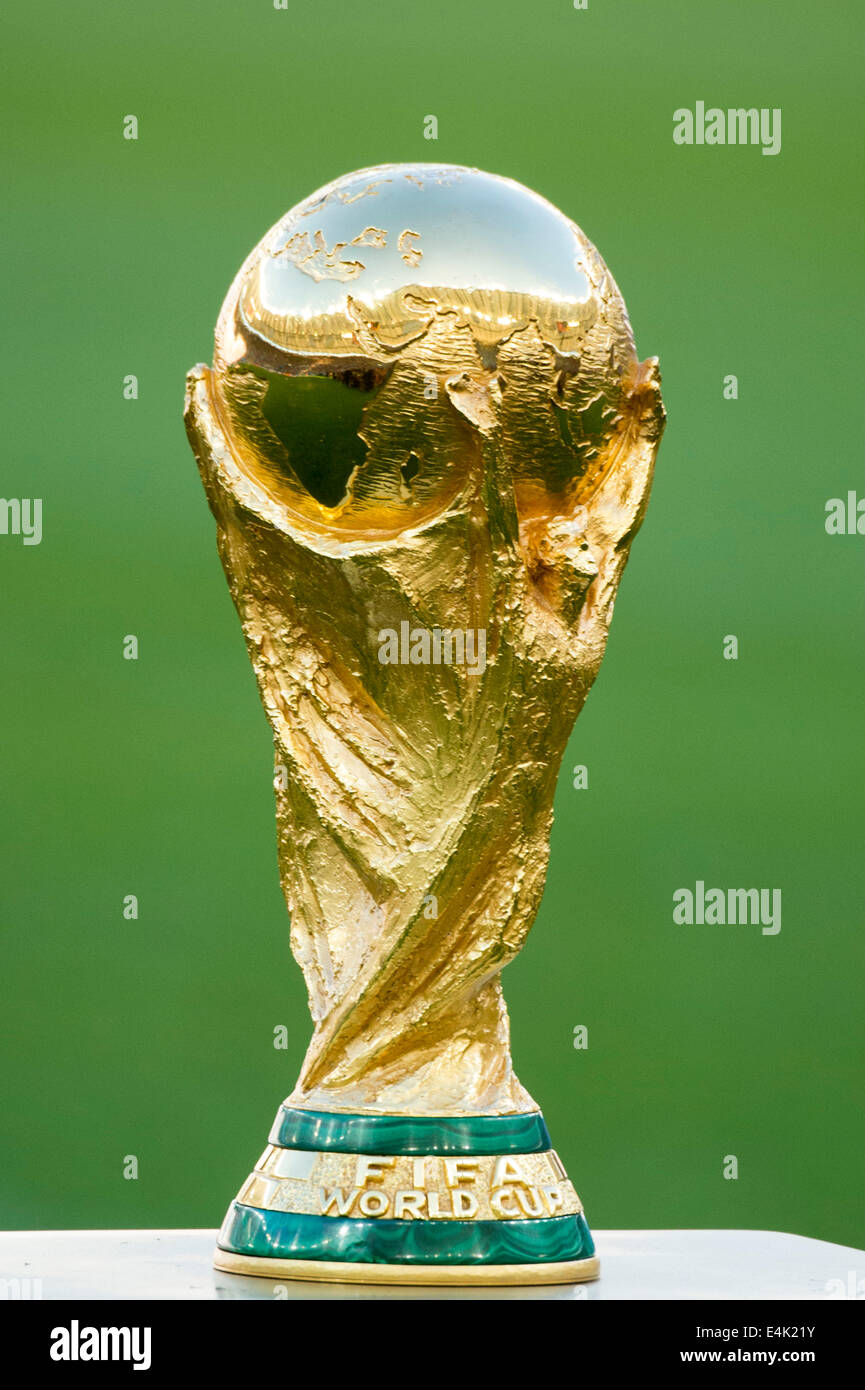 World Cup Trophy Brazil Stockfotos und -bilder Kaufen - Seite 2 - Alamy