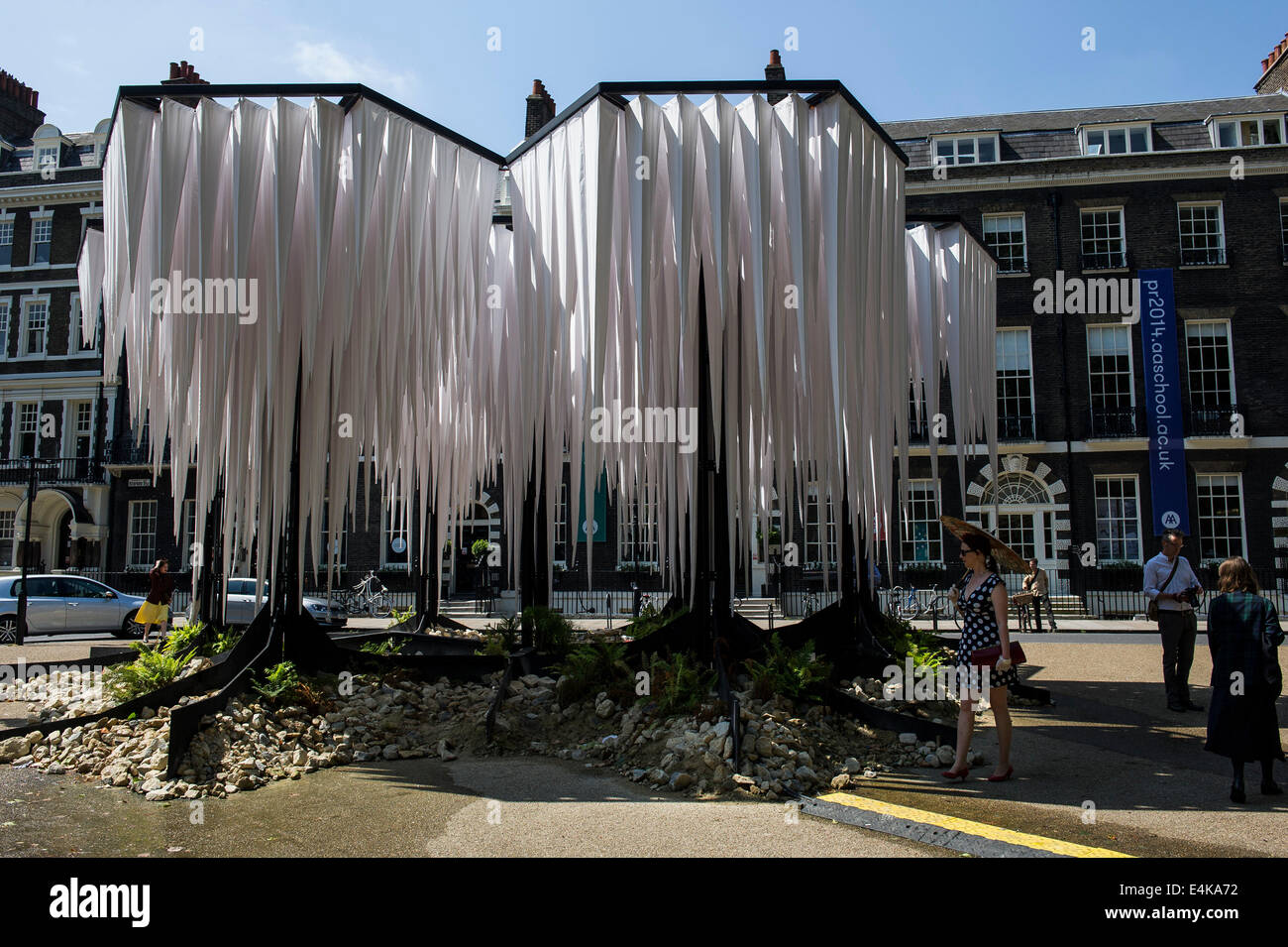Regenwald, erstellt von der deutsch-chilenischen Architektur Praxis GUN Architekten steht in der südwestlichen Ecke des Bedford Squ Stockfoto