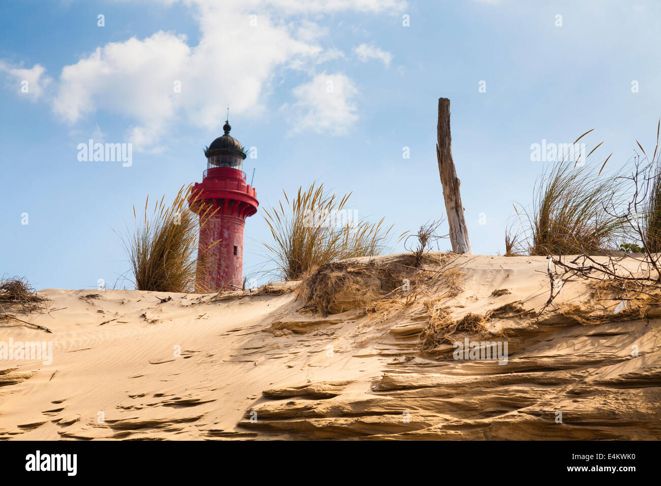 Der Leuchtturm von La Coubre Phare De La Coubre über die Sanddünen in Les Mathes in Frankreich. Stockfoto