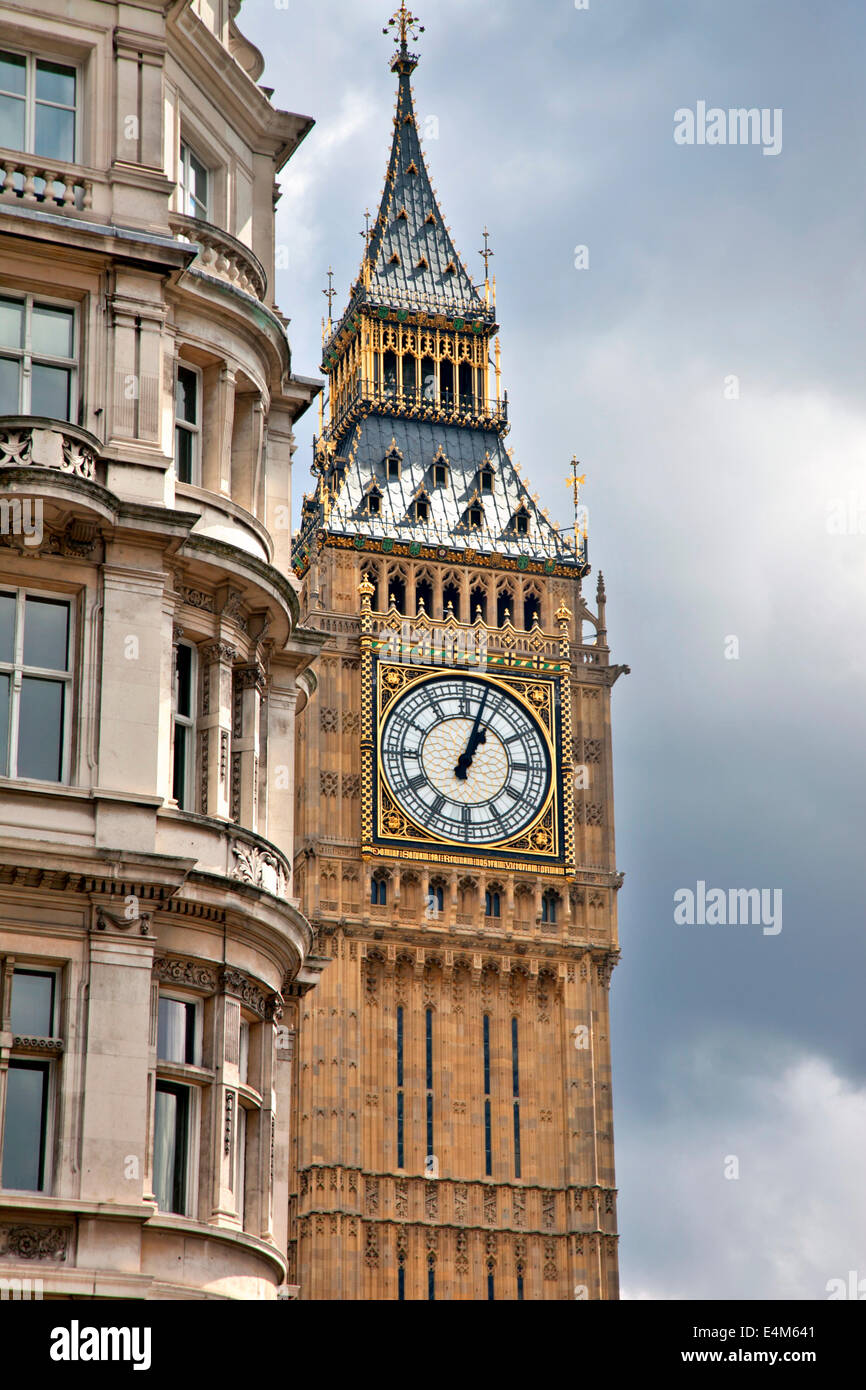 Big Ben - bekanntesten Wahrzeichen im Vereinigten Königreich, close-up an einem bewölkten Tag Stockfoto