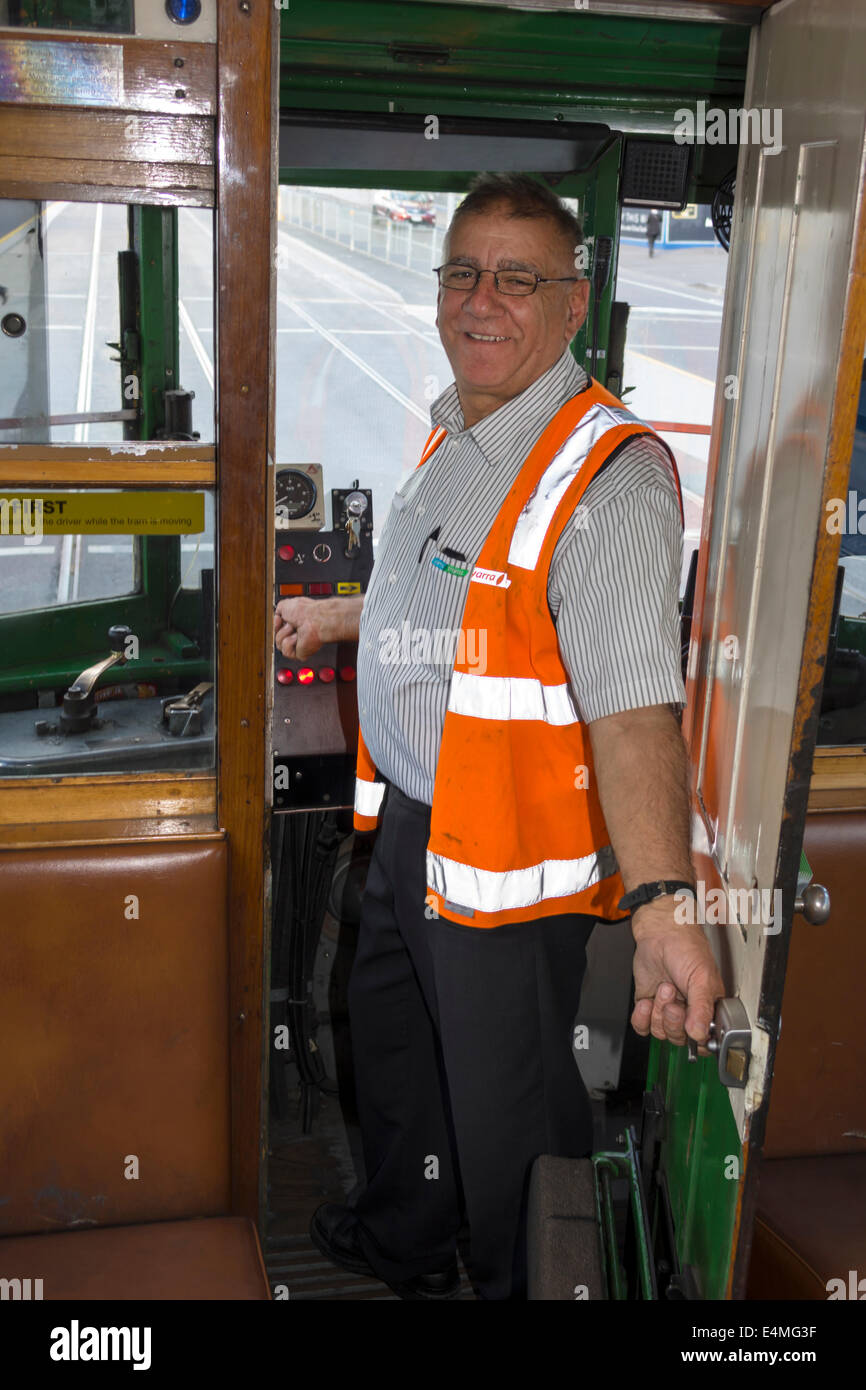 Melbourne Australia, Yarra Trams, Tram, Trolley, Tramway, City Circle Highway Route, Mann Männer männlich, Fahrer, Ingenieur, Angestellter Arbeiter, Angestellte, Angestellte, Angestellte, Arbeit Stockfoto