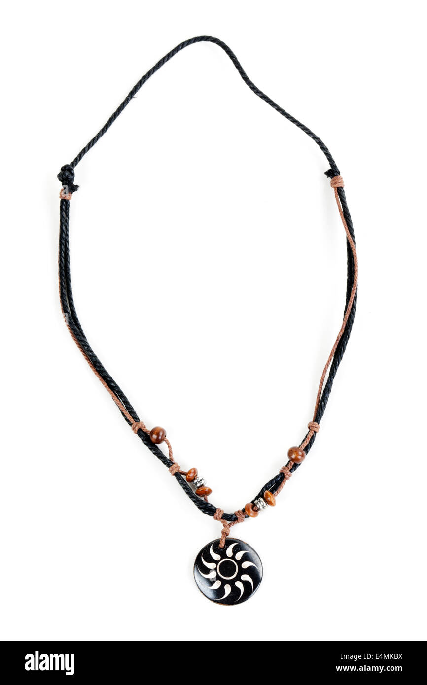 ethnische Halskette mit schwarzer Schnur Stockfoto