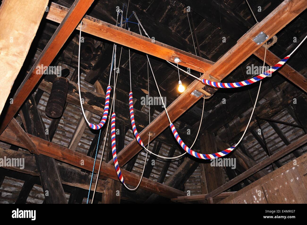 Klingel Seile in St Marys Kirchturm, pembridge, herefordshire, England, UK, Westeuropa. Stockfoto