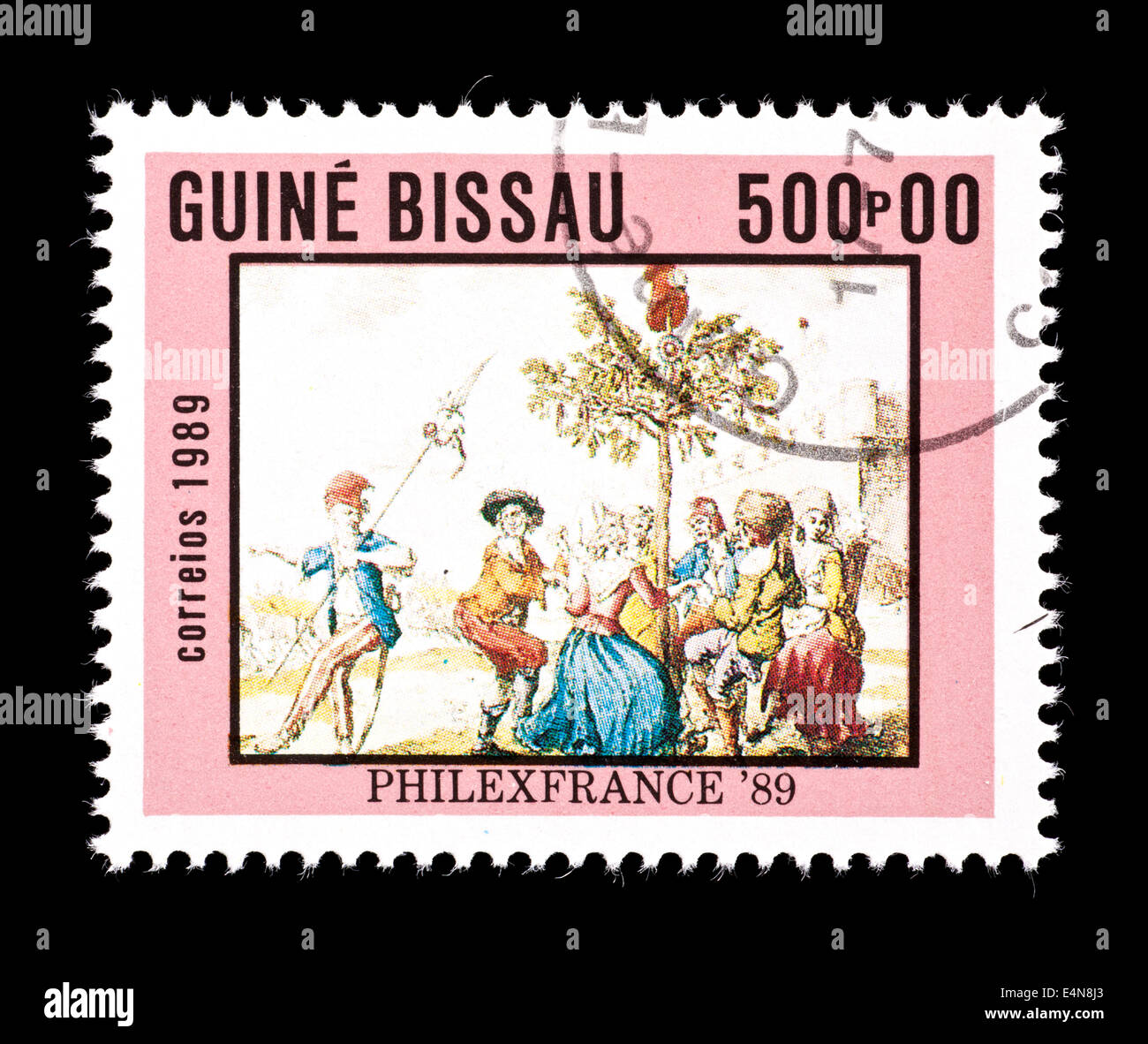 Briefmarke aus Guinea-Bissau Darstellung der Malerei tanzen rund um die LIberty Tree (französische Revolution bicentennial) Stockfoto
