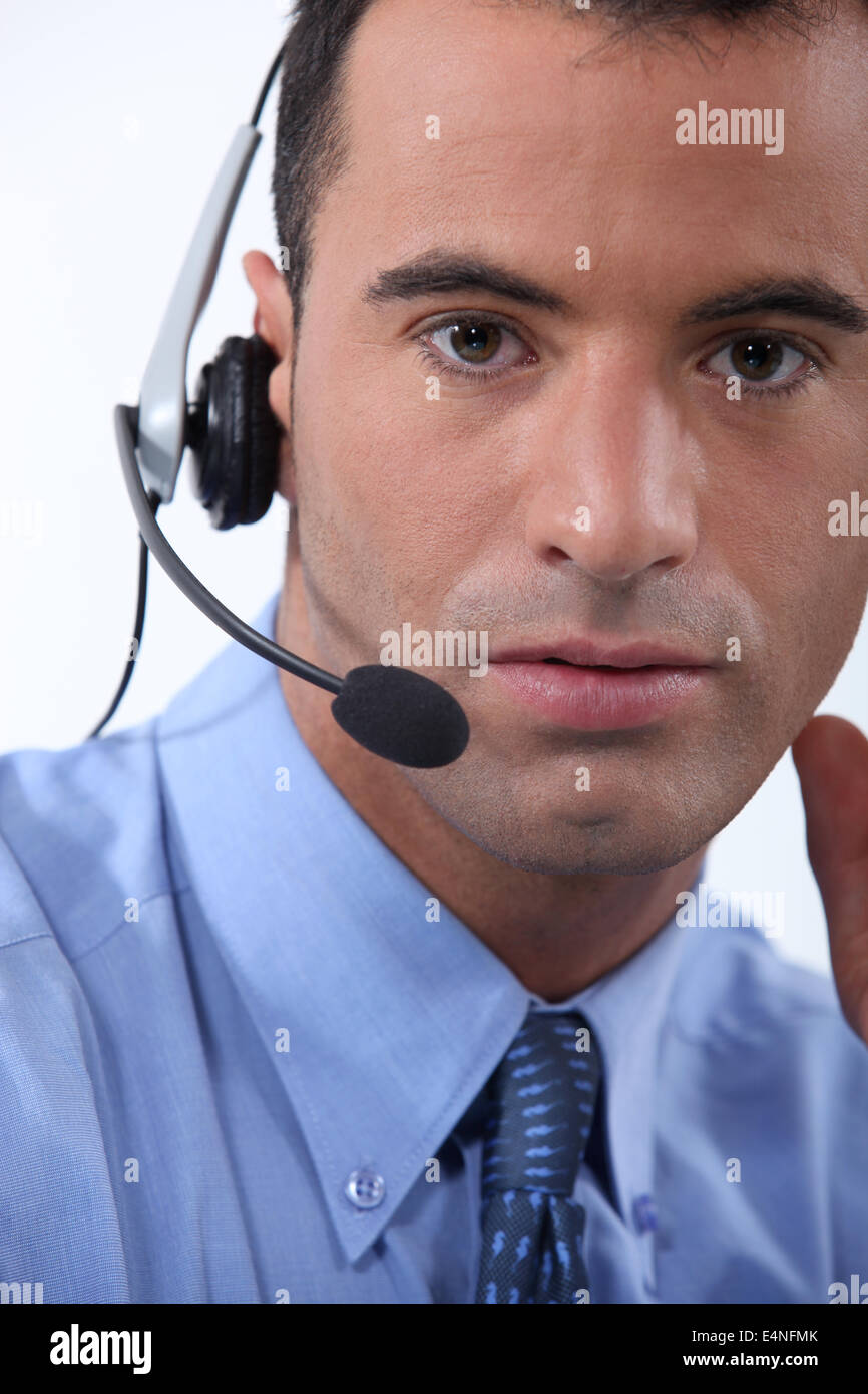 Männliche Callcenter Mitarbeiter Stockfoto