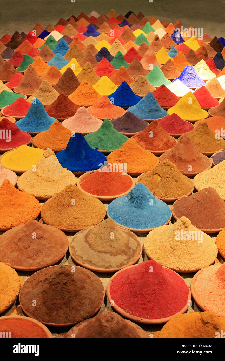 Puder Farben aus Indien an Venedig Biennal of Art ausgesetzt Stockfoto