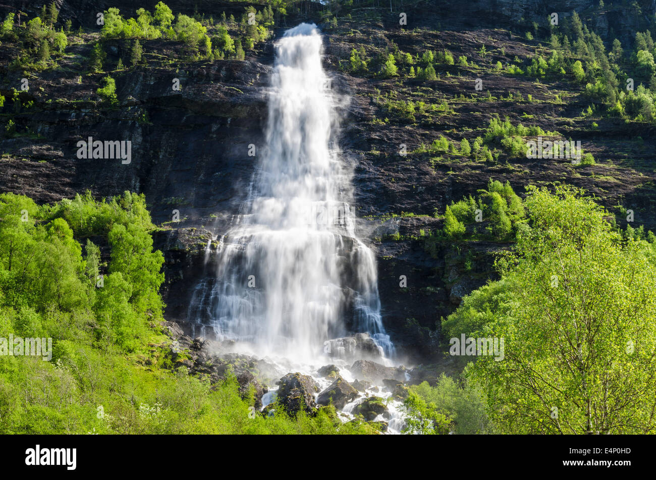 Wasserfall, Fortundalen (Fortunsdalen), Glanz, Sogn Og Fjordane Fylke, Norwegen, Stockfoto