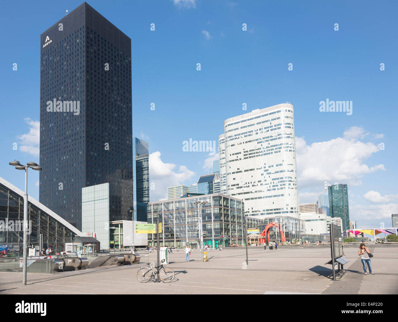 La Défense Wirtschafts- und Nachbarschaft auf den Parisien Vororten. Frankreich. Stockfoto