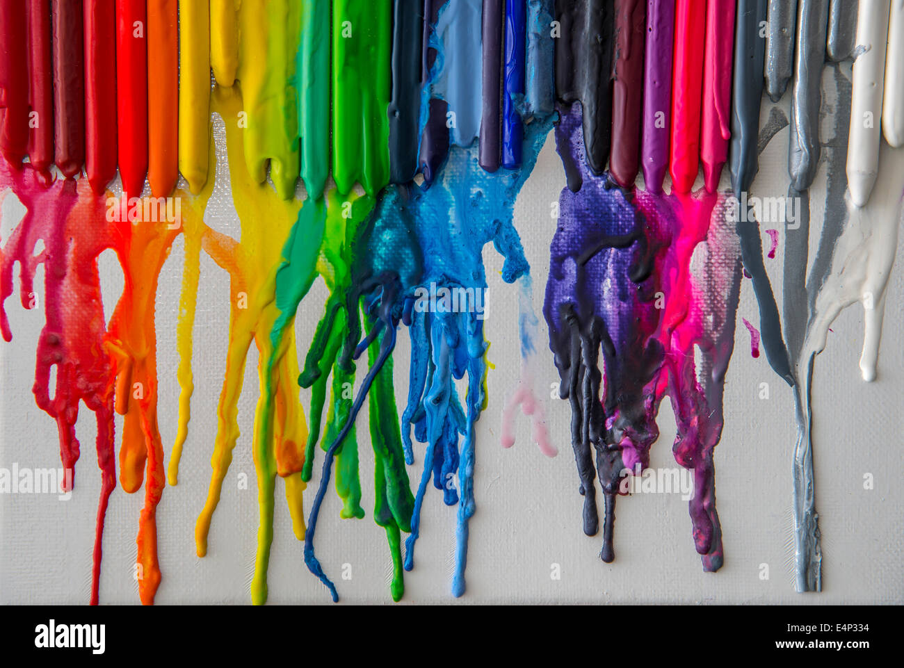 Schmelzende Buntstifte Farben ausgeführt Stockfoto