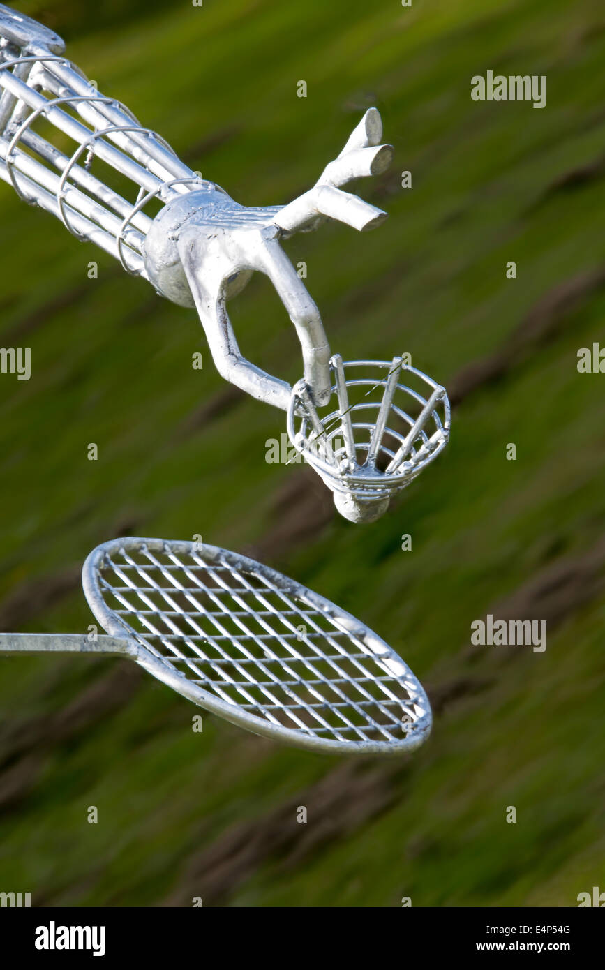 Detail von der Skulptur der Badminton-Spieler für die Commonwealth Games Glasgow 2014. Motion Blur Hintergrund. Stockfoto